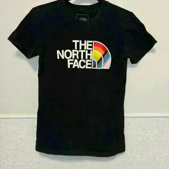 The North Face Pride T-Shirt XS Black & Multicolor Rainbow - Picture 2 of 9